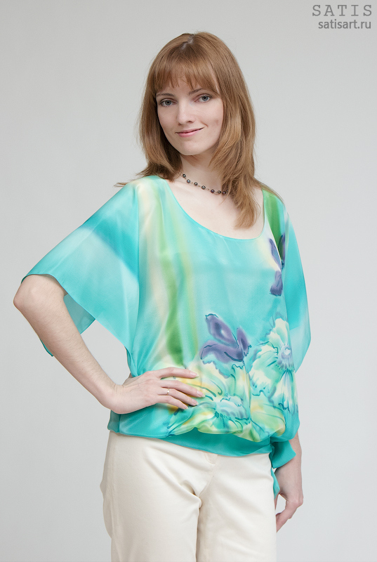 Блуза из натурального шелка с ручной росписью Цветы